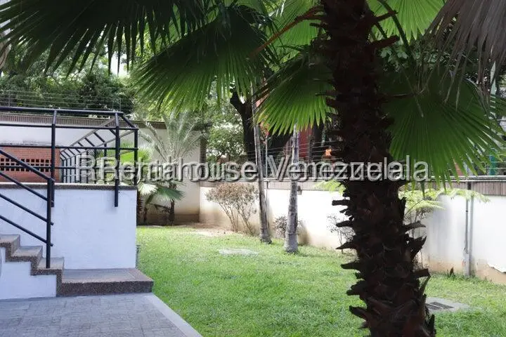 Apartamento (1 Nivel) en Alquiler en El Rosal, Distrito Metropolitano - 6