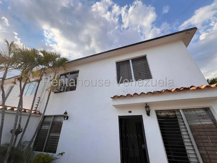 Casa (Multipes Niveles) en Venta en Zona Oeste, Lara - 2
