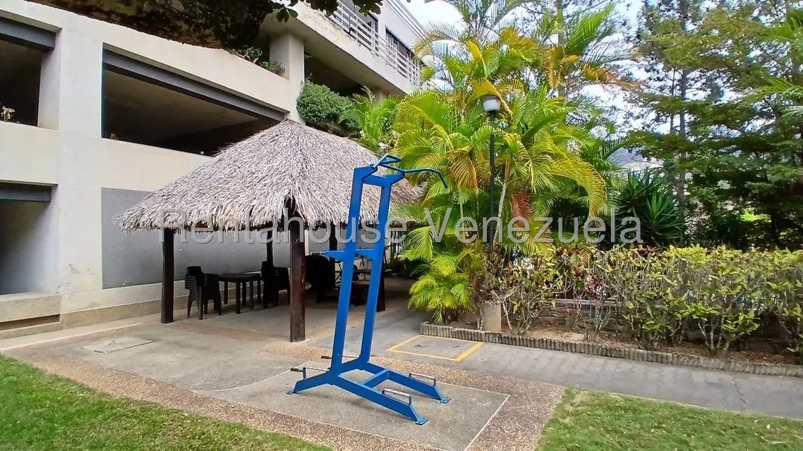 Apartamento (1 Nivel) en Alquiler en Las Esmeraldas, Distrito Metropolitano - 13