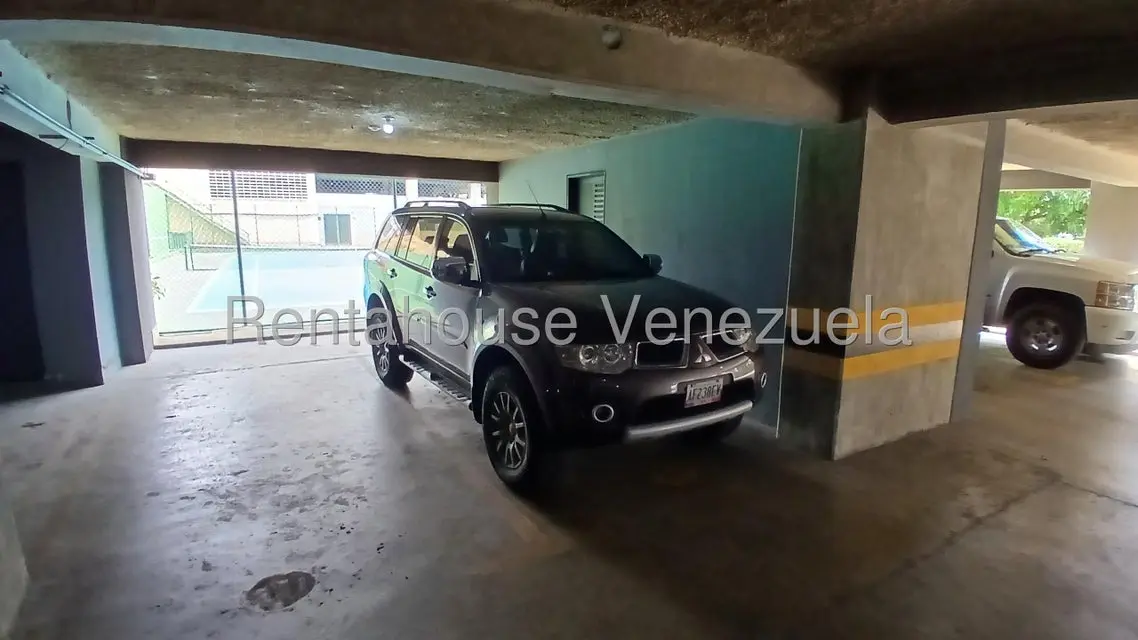 Apartamento (1 Nivel) en Alquiler en Las Esmeraldas, Distrito Metropolitano - 19