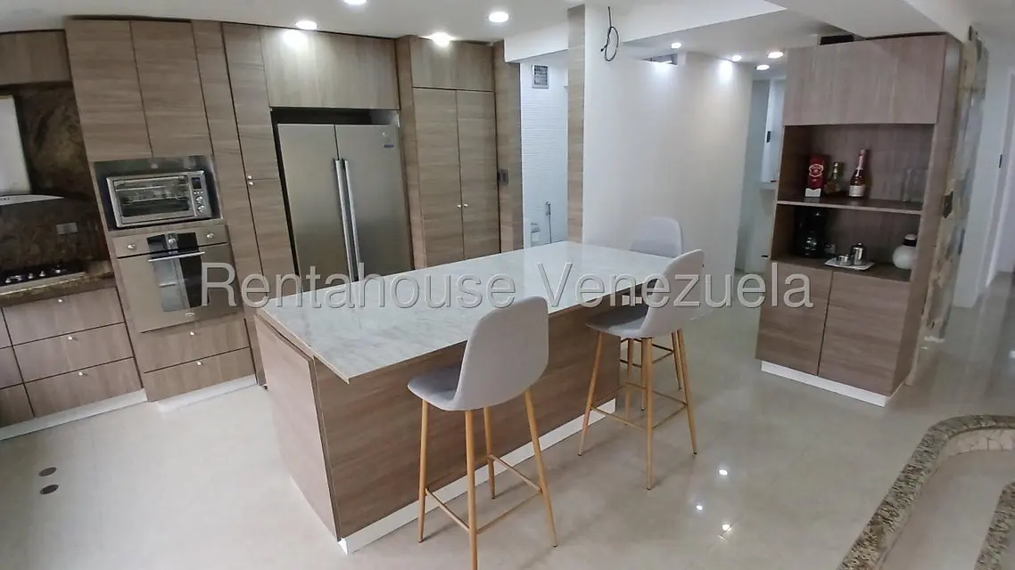 Apartamento (1 Nivel) en Alquiler en Las Esmeraldas, Distrito Metropolitano - 36