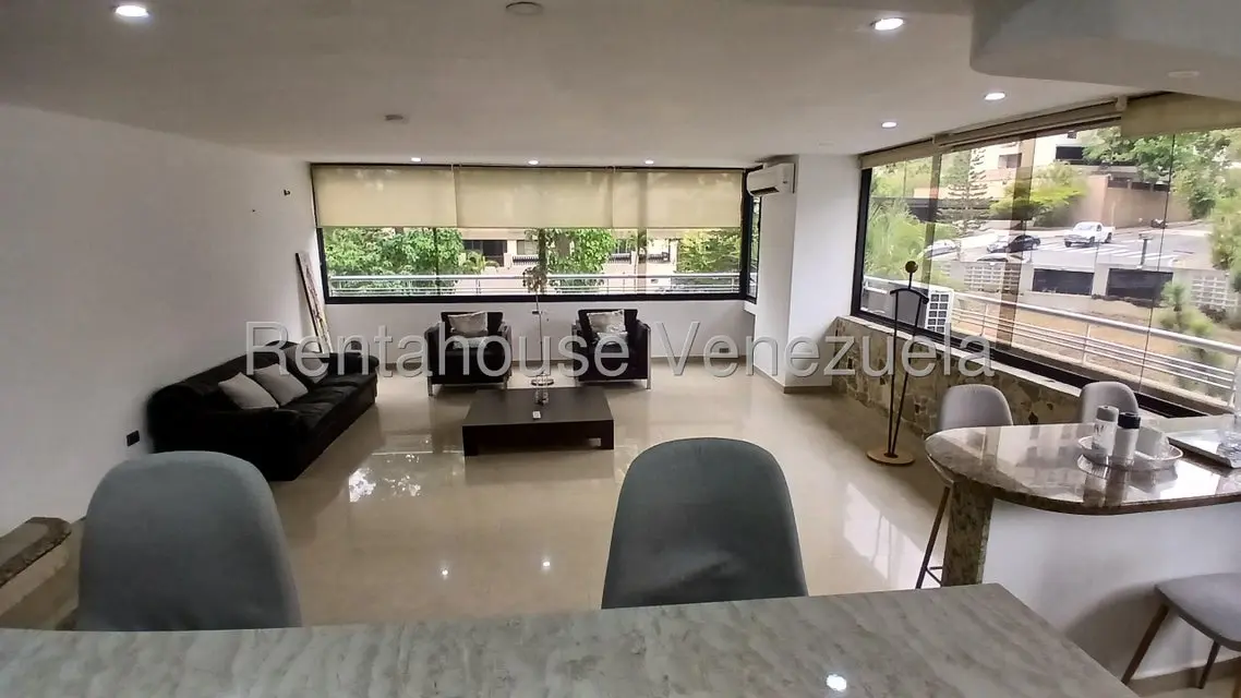 Apartamento (1 Nivel) en Alquiler en Las Esmeraldas, Distrito Metropolitano - 38