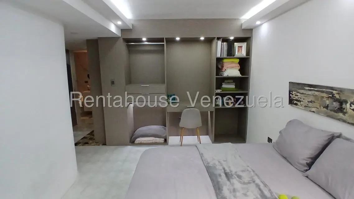 Apartamento (1 Nivel) en Alquiler en Las Esmeraldas, Distrito Metropolitano - 51