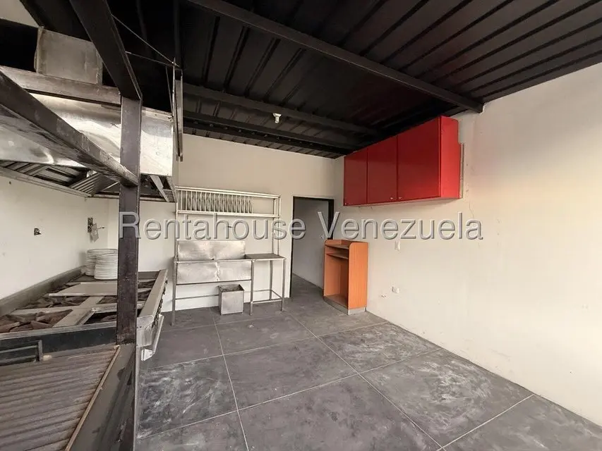 Comercial (Local Comercial) en Venta en Parroquia Concepcion, Lara - 24