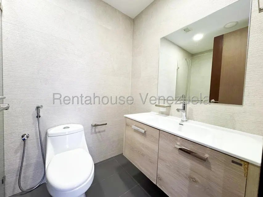 Apartamento (1 Nivel) en Venta en Los Naranjos de Las Mercedes, Distrito Metropolitano - 32