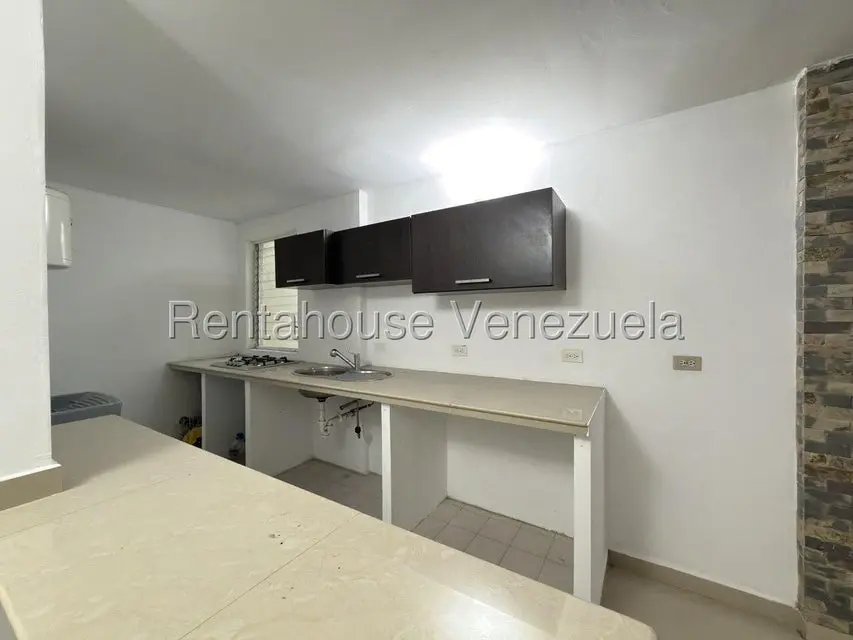 Apartamento (1 Nivel) en Alquiler en Conjunto Residencial Los Angeles, Aragua - 12
