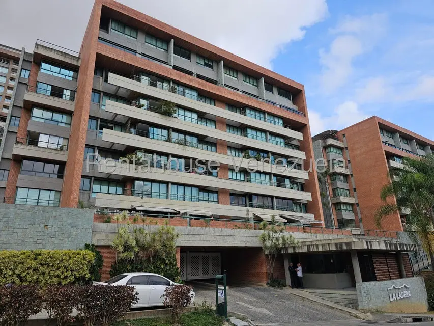 Apartamento (1 Nivel) en Alquiler en Escampadero, Distrito Metropolitano - 2