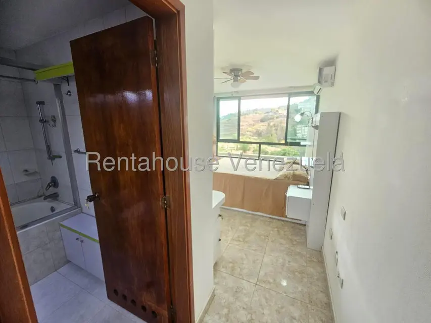 Apartamento (1 Nivel) en Alquiler en Escampadero, Distrito Metropolitano - 15