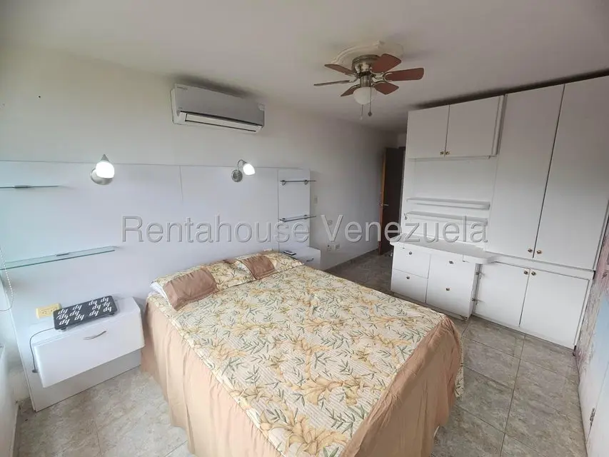 Apartamento (1 Nivel) en Alquiler en Escampadero, Distrito Metropolitano - 16
