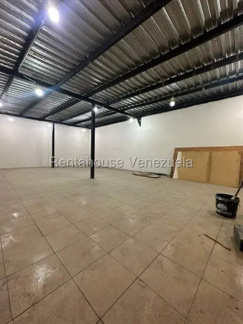 Comercial (Local Comercial) en Alquiler en Parroquia Concepcion, Lara - 13