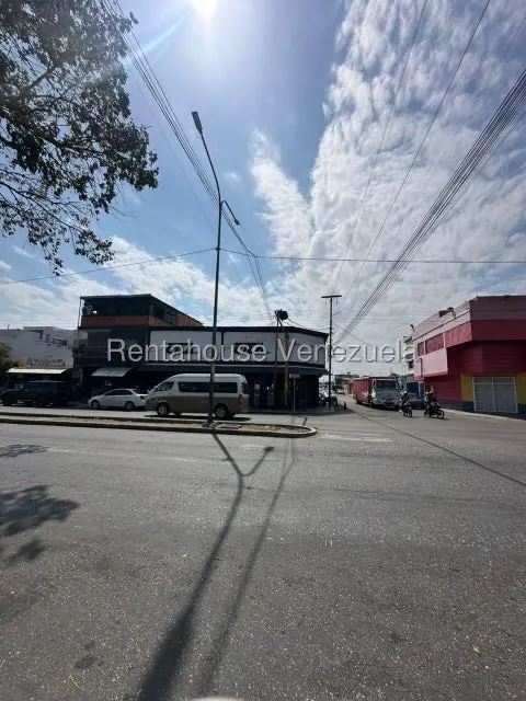 Comercial (Local Comercial) en Alquiler en Parroquia Concepcion, Lara - 22