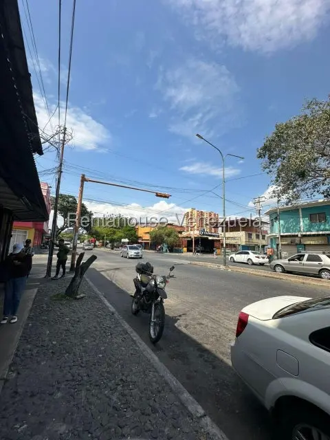 Comercial (Local Comercial) en Alquiler en Parroquia Concepcion, Lara - 24