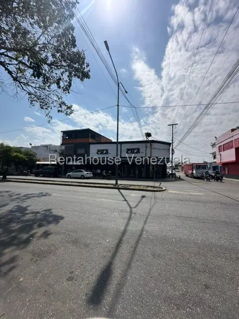 Comercial (Local Comercial) en Alquiler en Parroquia Concepcion, Lara - 25