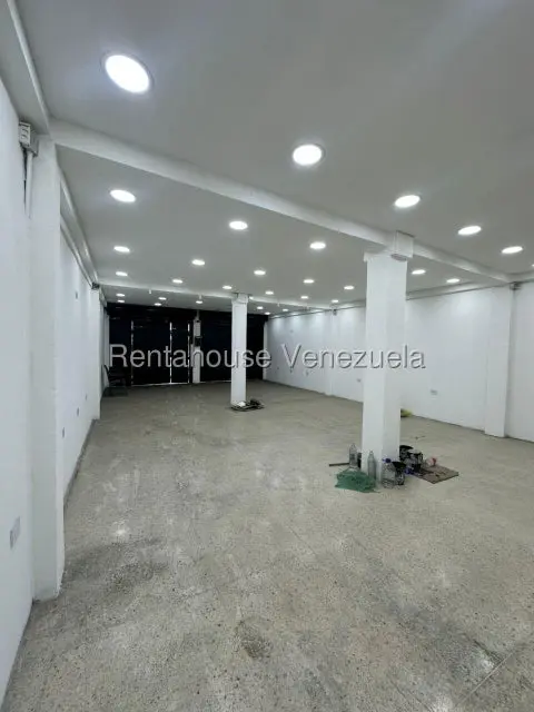 Comercial (Local Comercial) en Alquiler en Parroquia Concepcion, Lara - 4