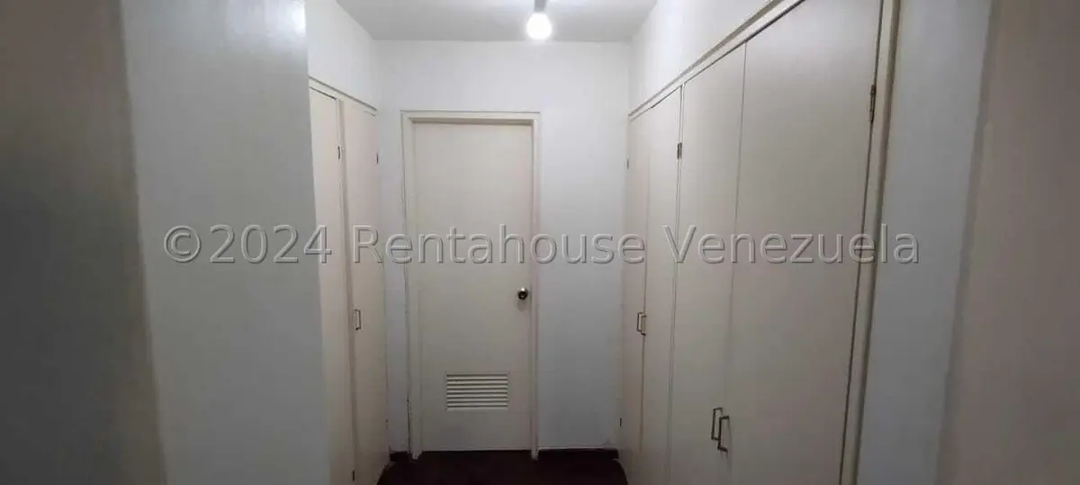 Apartamento (1 Nivel) en Alquiler en Santa Fe Sur, Distrito Metropolitano - 18
