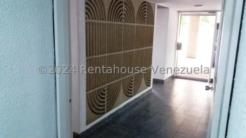 Apartamento (1 Nivel) en Alquiler en Santa Fe Sur, Distrito Metropolitano - 3