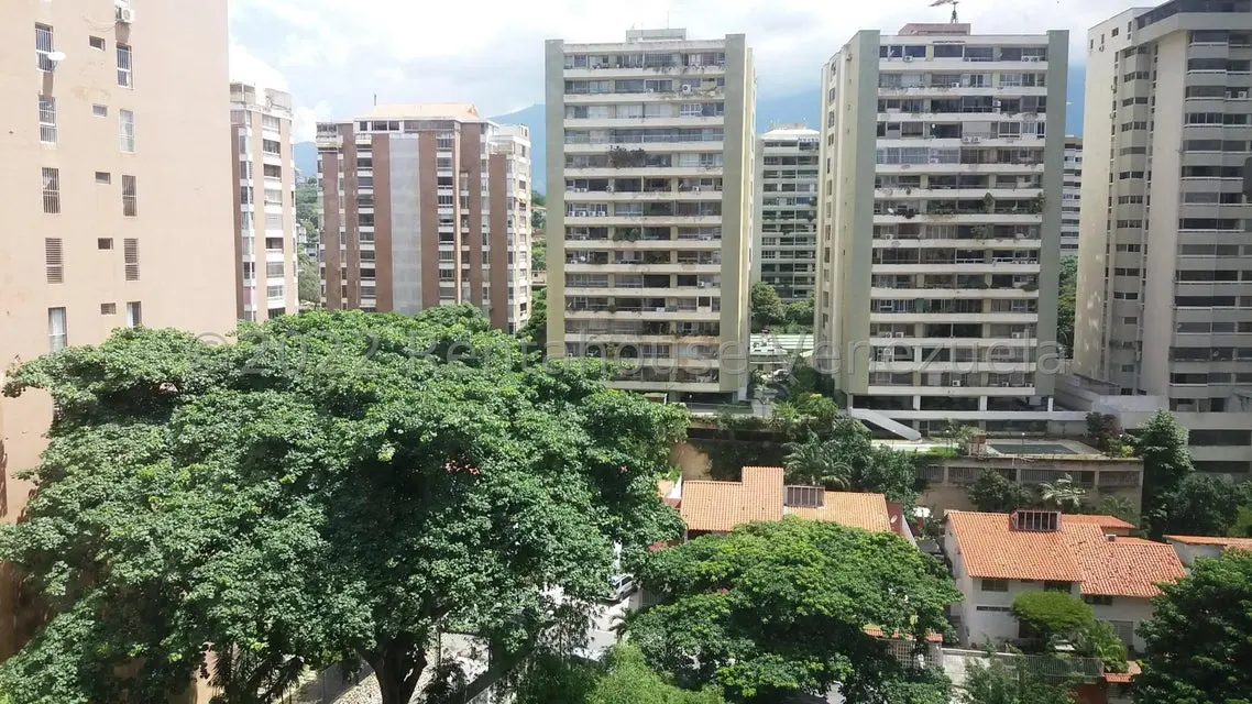 Apartamento (1 Nivel) en Alquiler en Santa Fe Sur, Distrito Metropolitano - 10