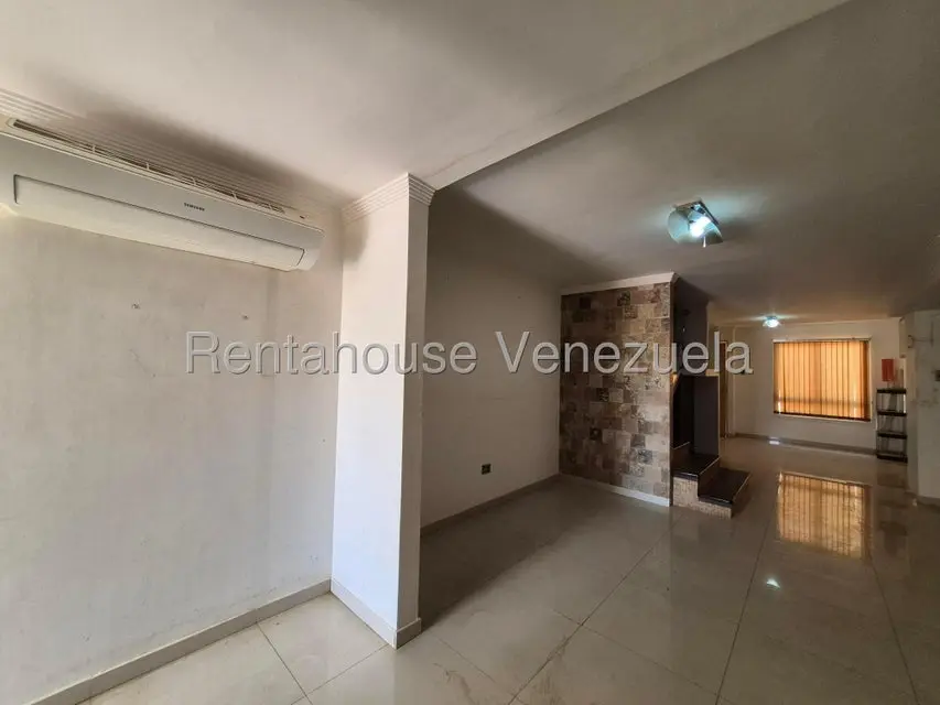 Townhouse (Duplex) en Venta en Camino de la Lagunita, Zulia - 8