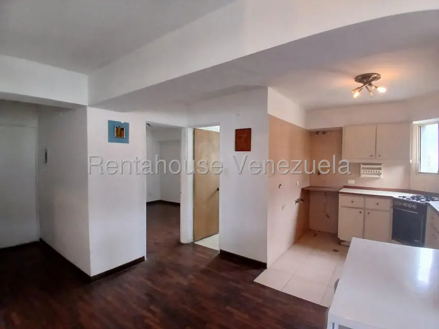Apartamento (1 Nivel) en Alquiler en La Carlota, Distrito Metropolitano - 17