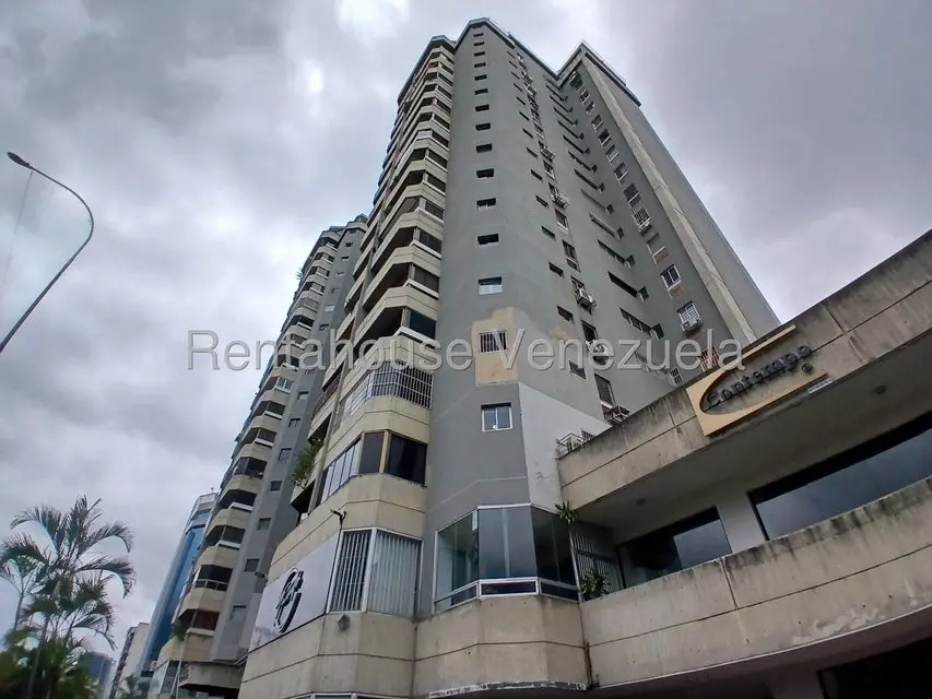 Apartamento (1 Nivel) en Alquiler en La Carlota, Distrito Metropolitano - 26