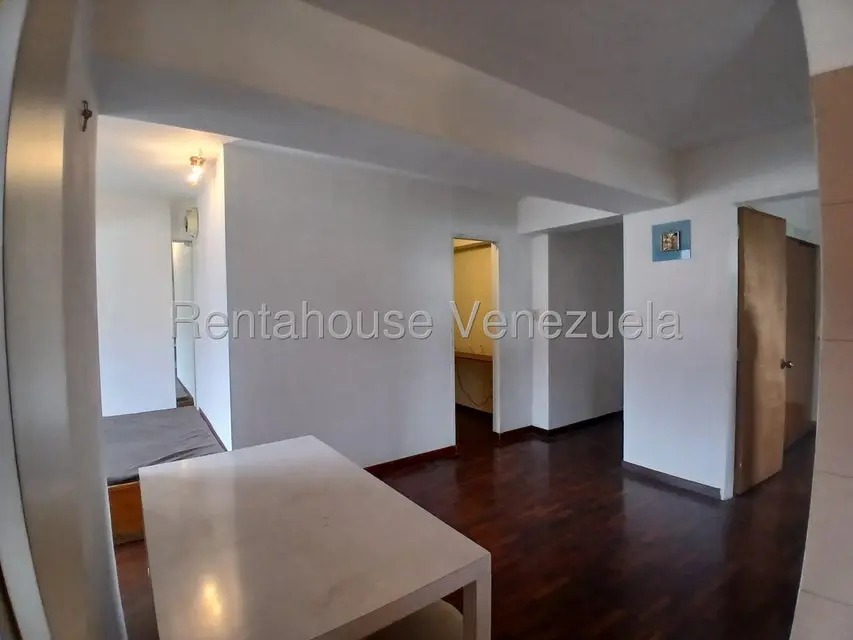 Apartamento (1 Nivel) en Alquiler en La Carlota, Distrito Metropolitano - 7