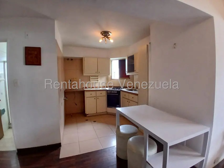 Apartamento (1 Nivel) en Alquiler en La Carlota, Distrito Metropolitano - 8