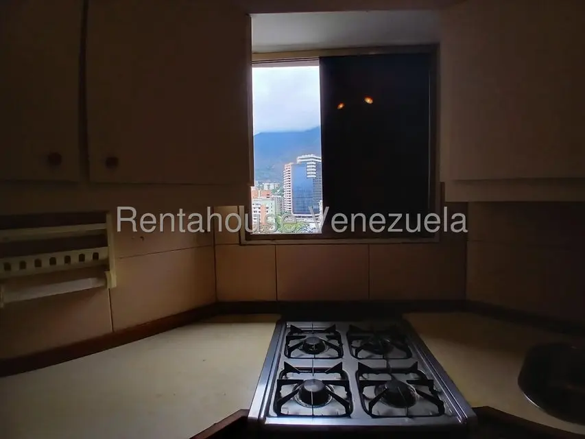 Apartamento (1 Nivel) en Alquiler en La Carlota, Distrito Metropolitano - 10