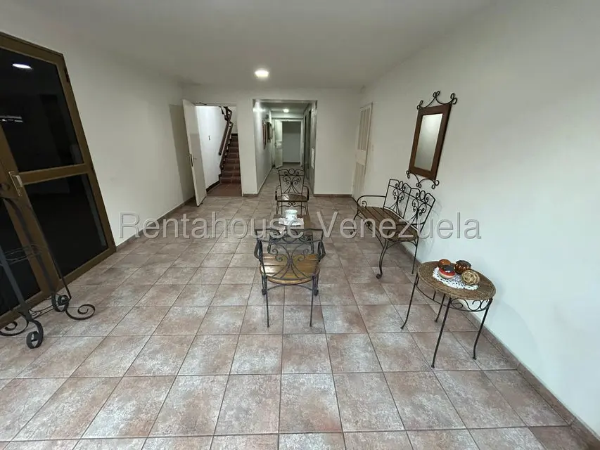 Apartamento (1 Nivel) en Venta en El Parque, Lara - 2