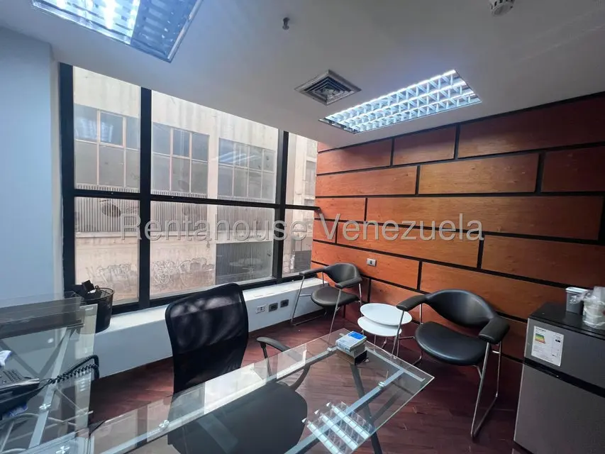 Comercial (Oficina) en Alquiler en Parroquia Altagracia, Distrito Metropolitano - 3