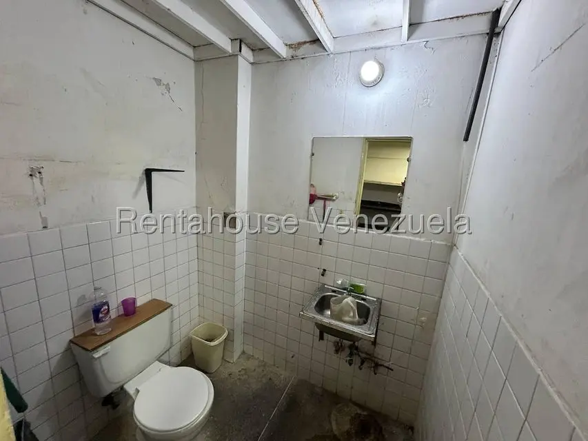 Comercial (Local Comercial) en Alquiler en Parroquia La Candelaria, Distrito Metropolitano - 18