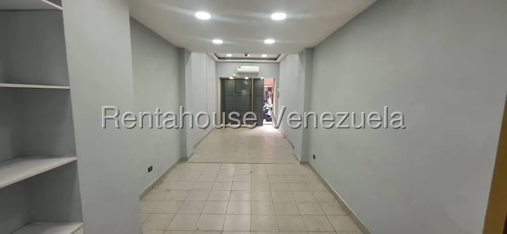 Comercial (Local Comercial) en Alquiler en Parroquia La Candelaria, Distrito Metropolitano - 9