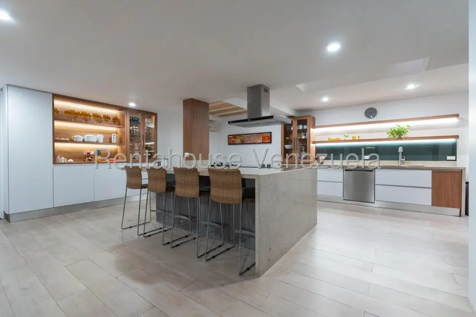 Casa (1 Nivel) en Venta en San Roman, Distrito Metropolitano - 23