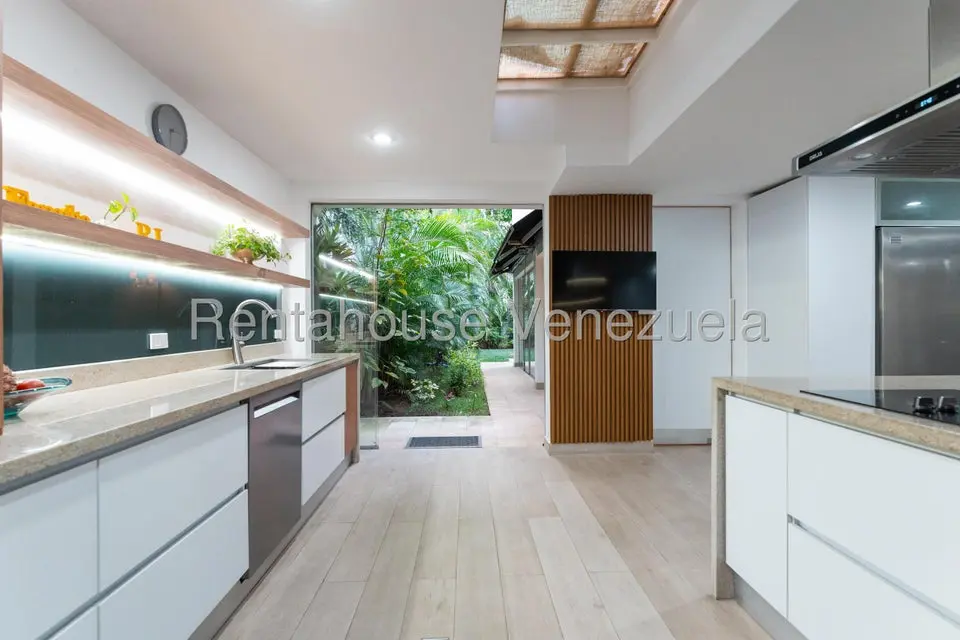 Casa (1 Nivel) en Venta en San Roman, Distrito Metropolitano - 27