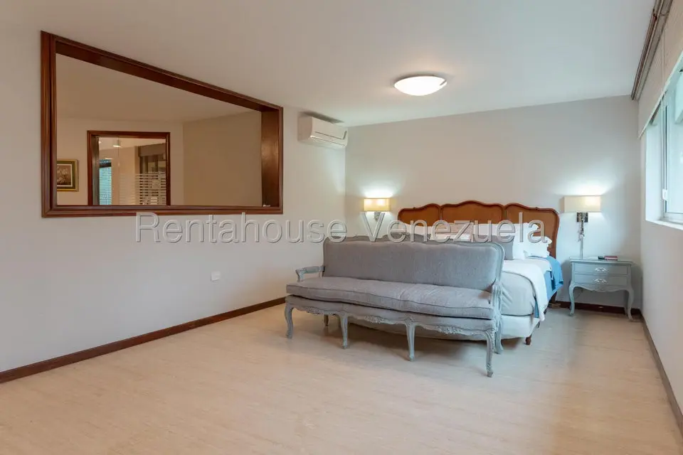 Casa (1 Nivel) en Venta en San Roman, Distrito Metropolitano - 35