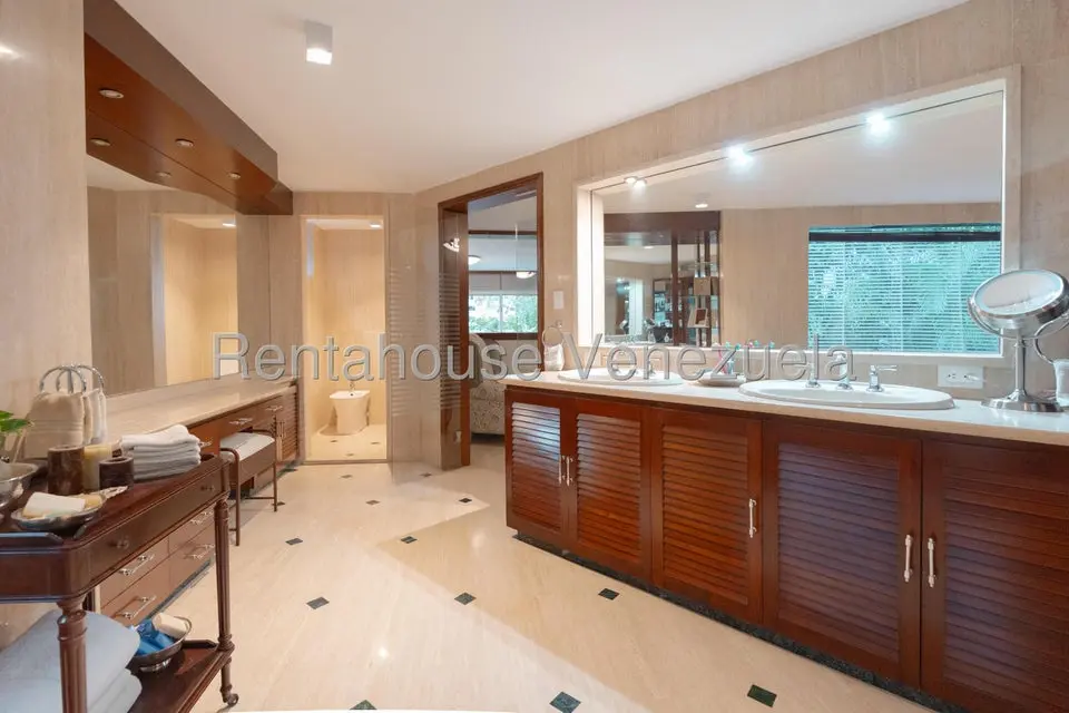 Casa (1 Nivel) en Venta en San Roman, Distrito Metropolitano - 39