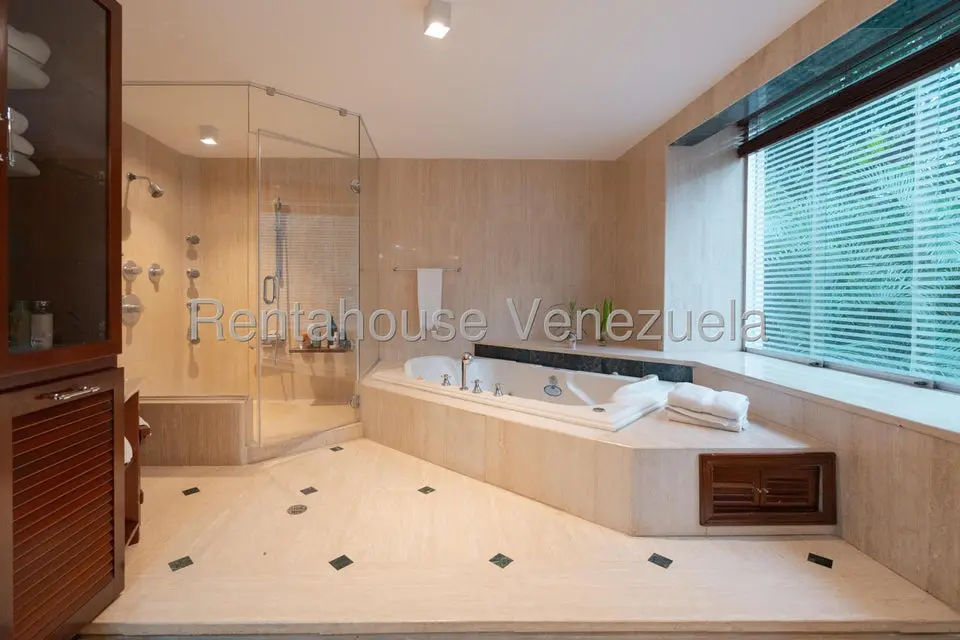 Casa (1 Nivel) en Venta en San Roman, Distrito Metropolitano - 40