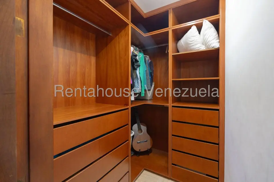 Casa (1 Nivel) en Venta en San Roman, Distrito Metropolitano - 45