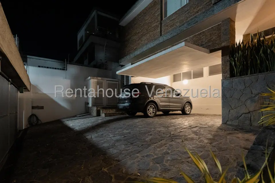 Casa (1 Nivel) en Venta en San Roman, Distrito Metropolitano - 52