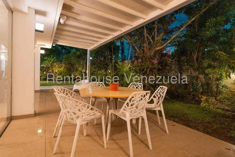 Casa (1 Nivel) en Venta en San Roman, Distrito Metropolitano - 57