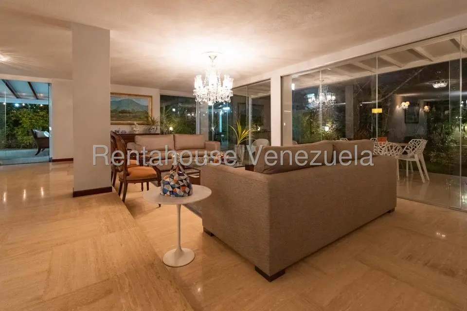Casa (1 Nivel) en Venta en San Roman, Distrito Metropolitano - 60
