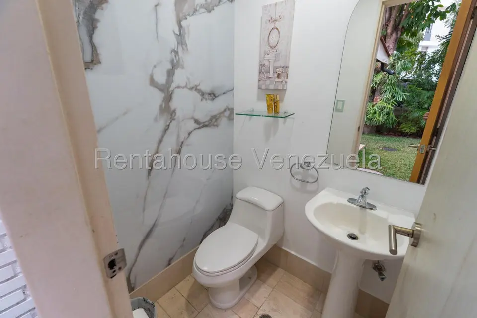 Casa (1 Nivel) en Venta en San Roman, Distrito Metropolitano - 9