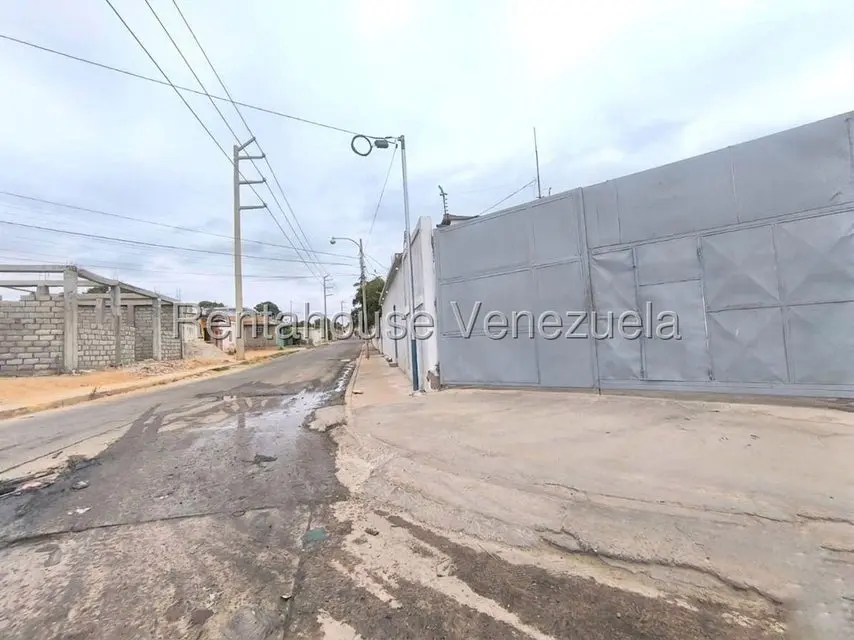 Comercial (Galpon - Deposito) en Venta en Los Haticos, Zulia - 3