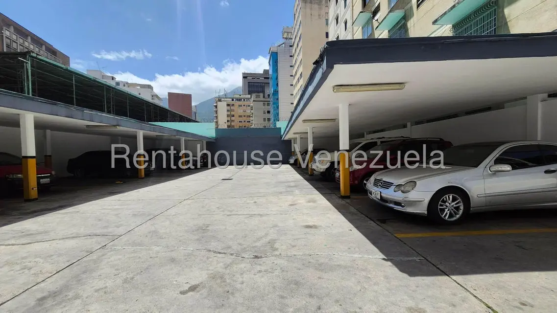 Apartamento (1 Nivel) en Venta en Altamira, Distrito Metropolitano - 23