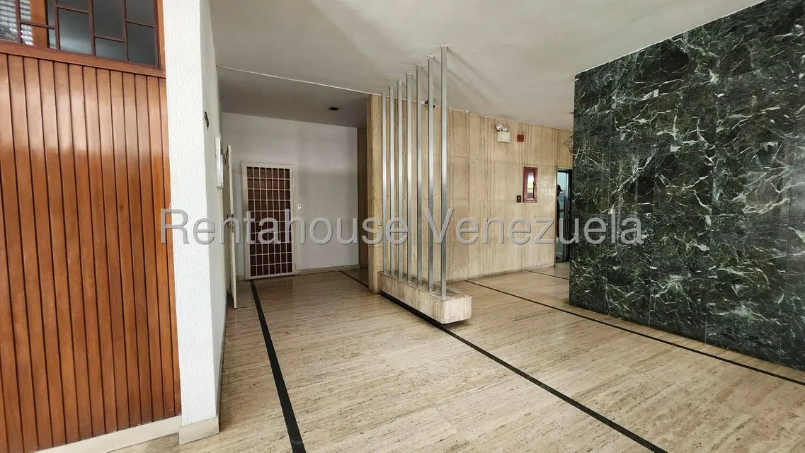 Apartamento (1 Nivel) en Venta en Altamira, Distrito Metropolitano - 4