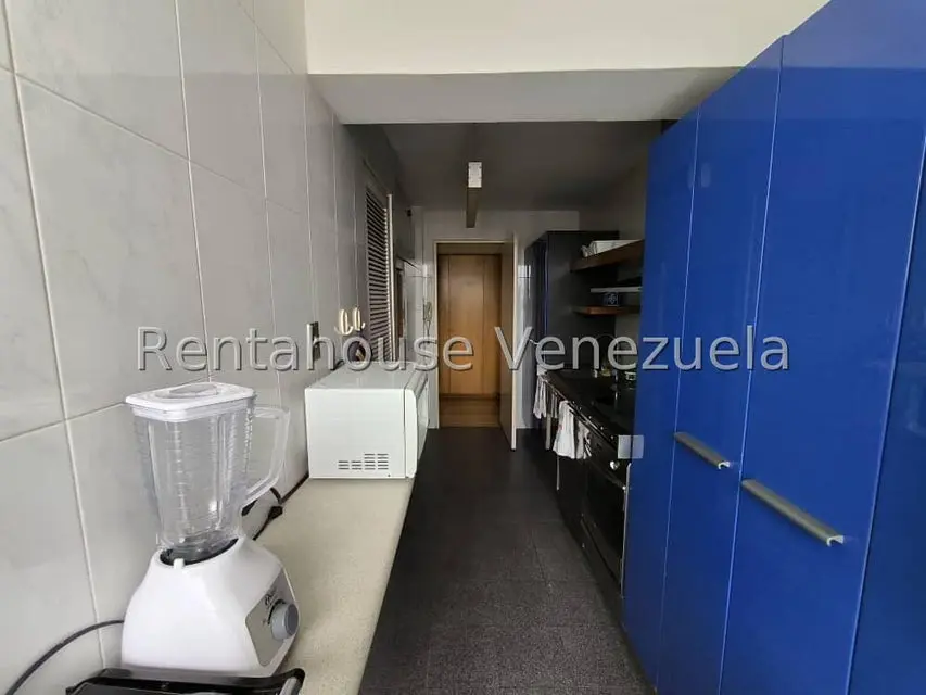 Apartamento (1 Nivel) en Alquiler en Altamira, Distrito Metropolitano - 12