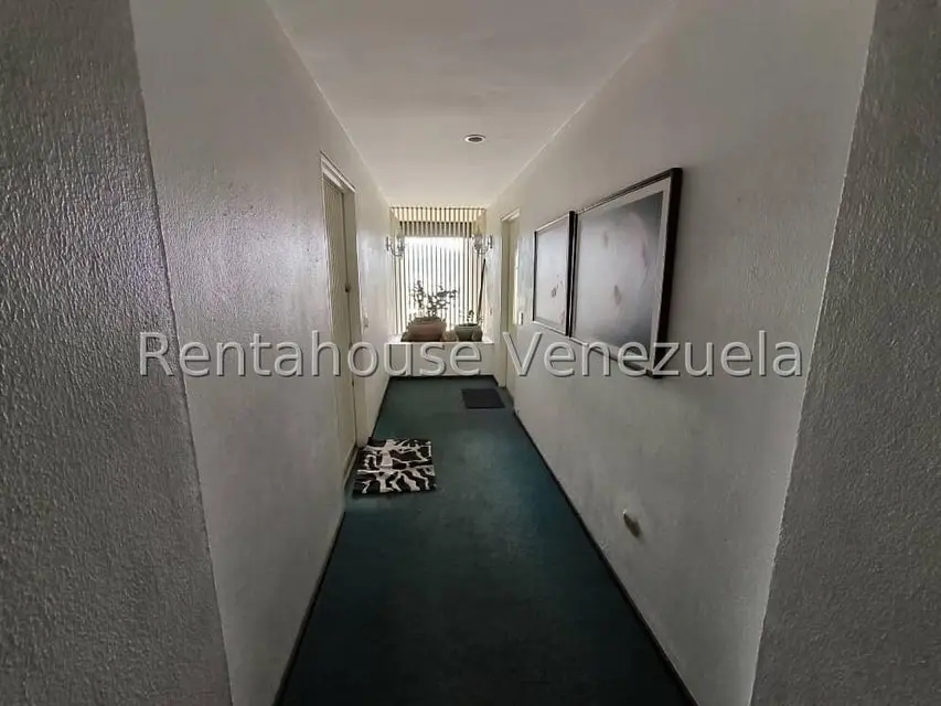 Apartamento (1 Nivel) en Alquiler en Altamira, Distrito Metropolitano - 3