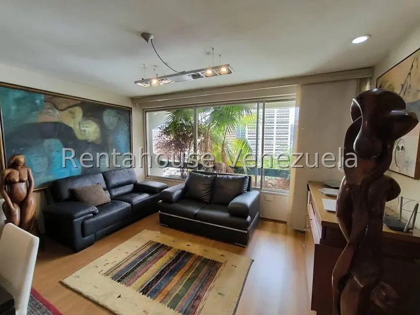 Apartamento (1 Nivel) en Alquiler en Altamira, Distrito Metropolitano - 4