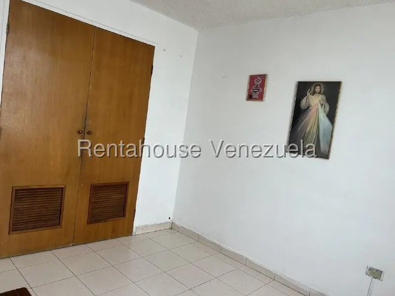 Apartamento (1 Nivel) en Alquiler en Zona Oeste, Lara - 13