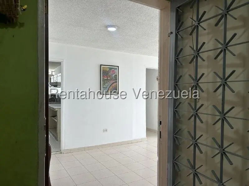 Apartamento (1 Nivel) en Alquiler en Zona Oeste, Lara - 3