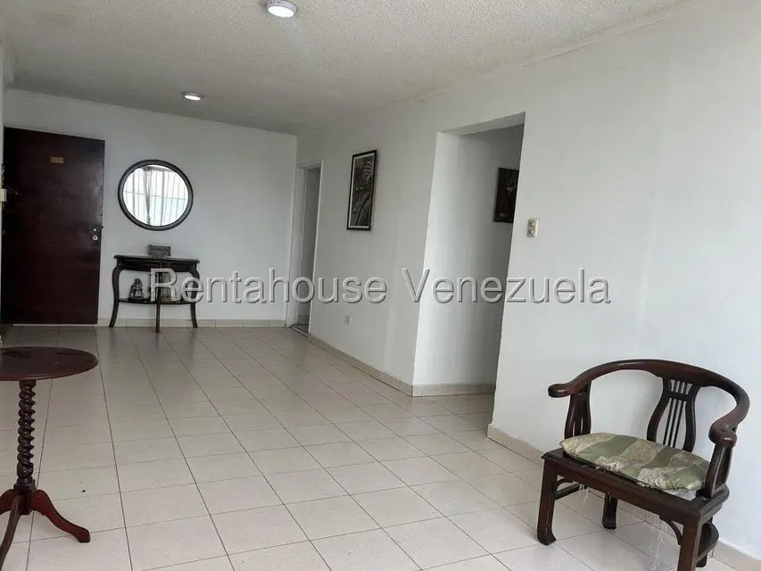 Apartamento (1 Nivel) en Alquiler en Zona Oeste, Lara - 6